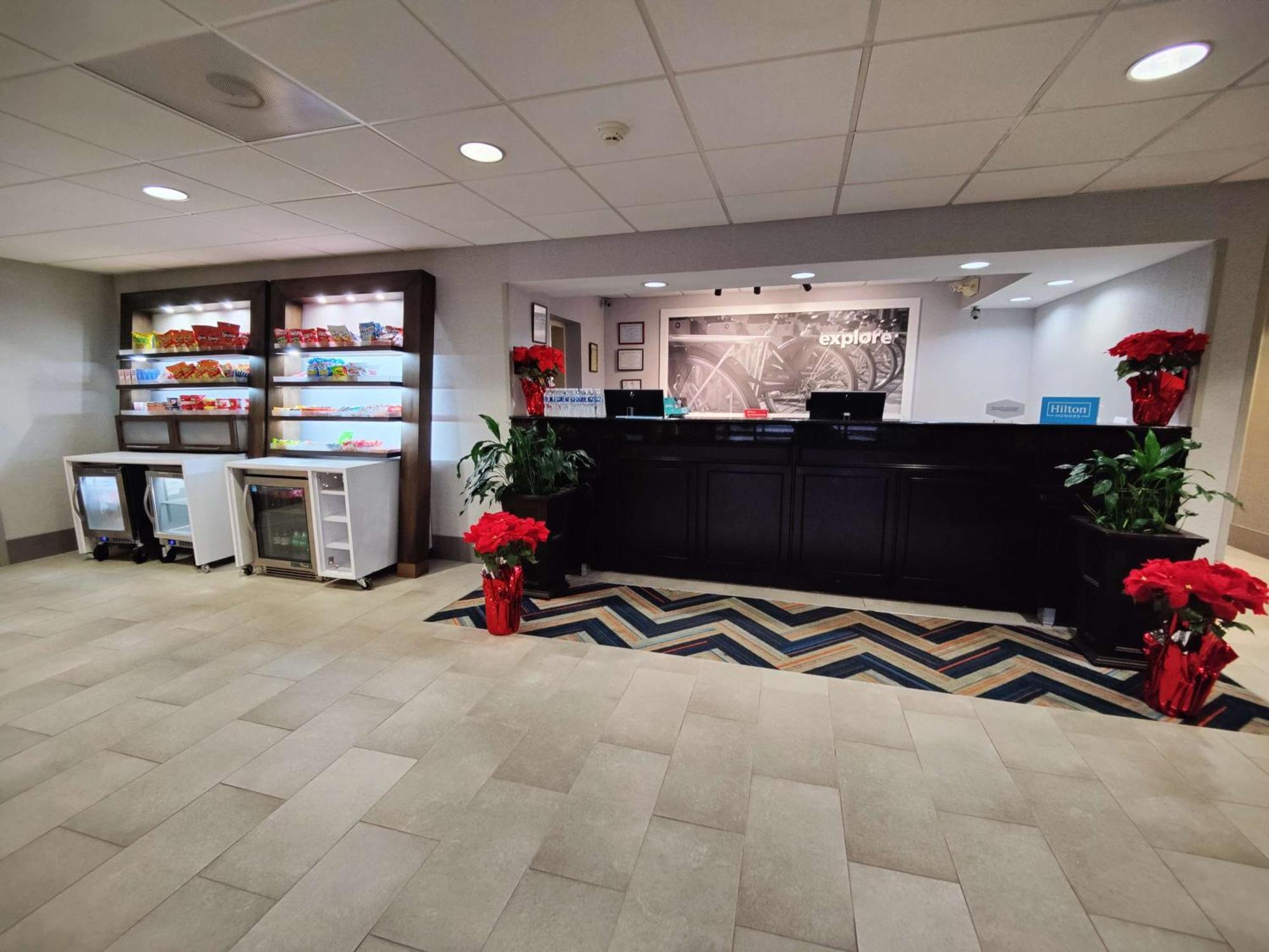 亚特兰大/桃树城希尔顿恒庭酒店 桃树市 外观 照片